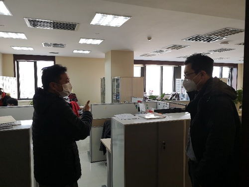 黨旗飄揚戰(zhàn)疫情，勠力同心保服務——首旅財務公司黨支部在行動